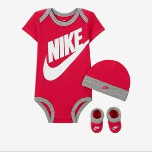 Baby Nike 3-Piece Set